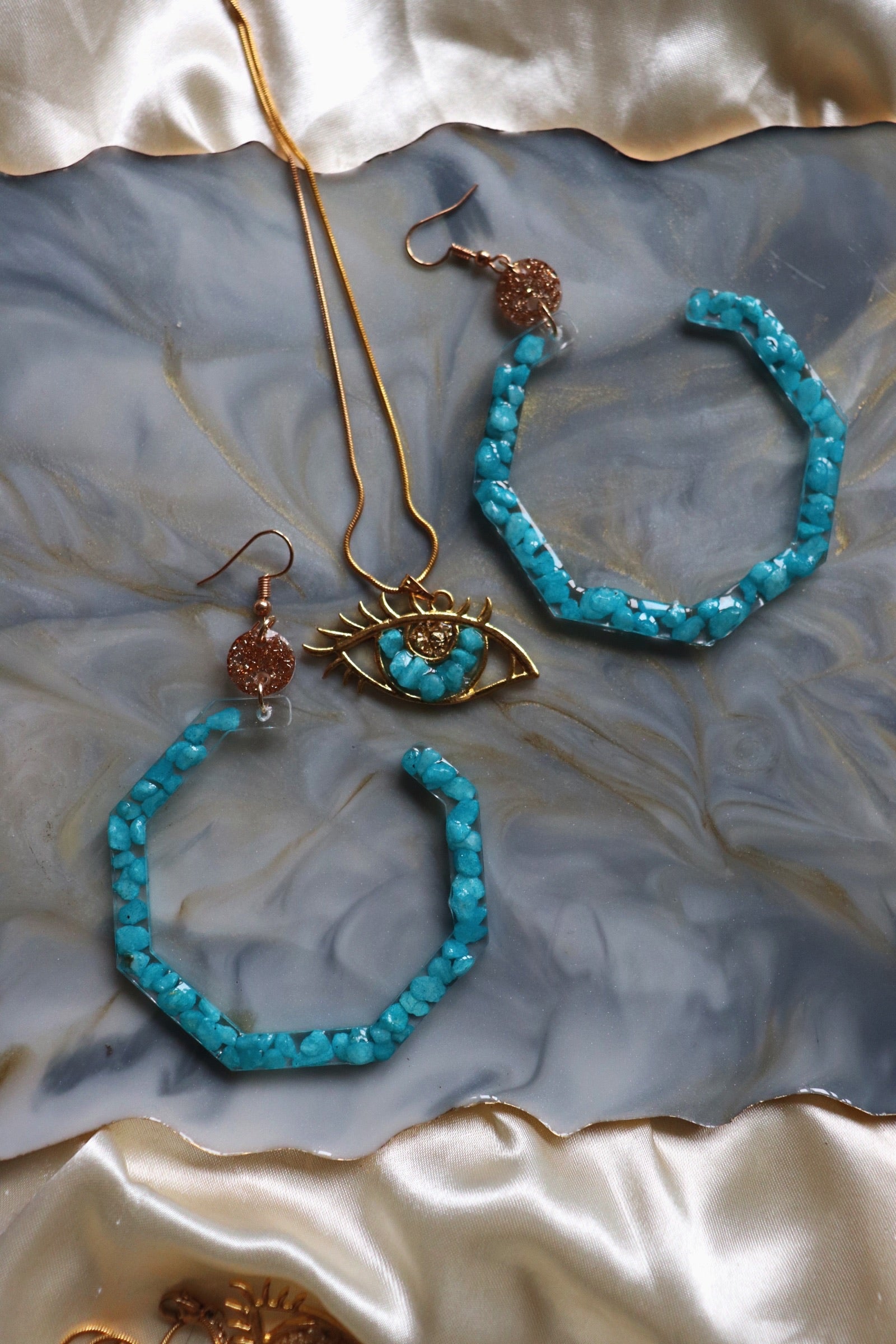 The Blue Stone Set/ Gold and White Set